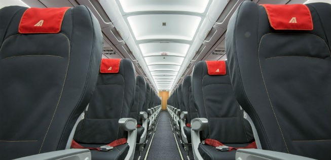 Die schwarzen Ledersitze sollen mit beigen Säumen zum neuen «Look and Feel» von Alitalia beitragen.