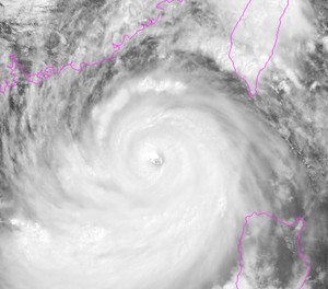 Satellitenbild des Super-Taifuns Ragasa: Er rast auf Hongkong zu.