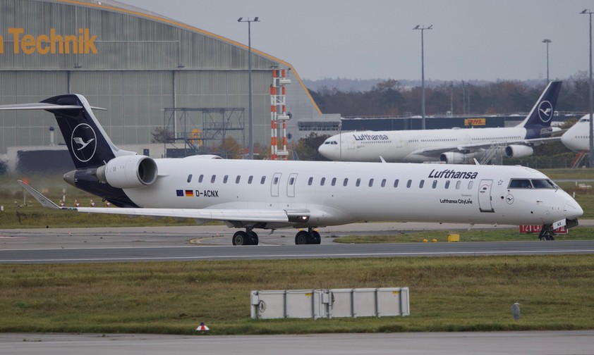 Bombardier CRJ 900 von Lufthansa Cityline: Hebt nicht mehr ab.
