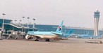 Flughafen Incheon mit Flugzeugen von Korean Air: Flughafenchef und der Präsident des Landes streiten öffentlich.