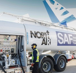 Betankung eines Airbus Beluga in Broughton: 35 Prozent Biokerosin.