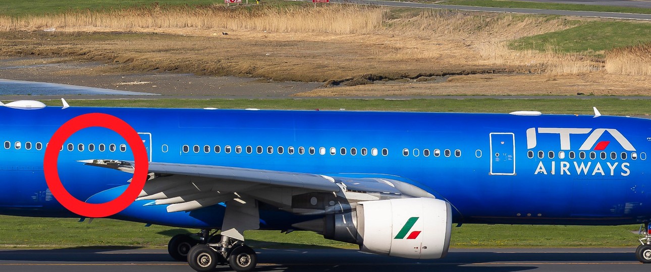 Der Airbus A330 von ITA Airways mit dem Kennzeichen EI-EJP: Huch, da fehlt doch was ...