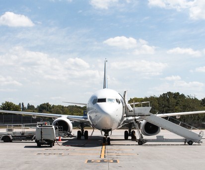 Flugzeug am Boden: Mehr als umgerechnet 260 Millionen Euro an Bord.