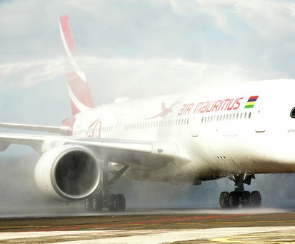 Air Mauritius: Mauritius - St. Denis de la Reunion, 232 Kilometer.