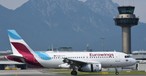 Eurowings-Jet in Salzburg: In einem Flieger der Airline wird geimpft.