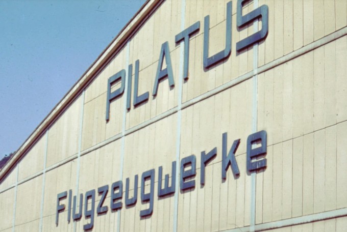 In Tat und Wahrheit gehörte die Halle aber den Pilatus Flugzeugwerken.