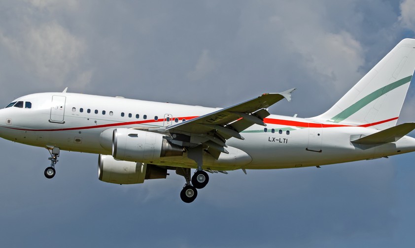 Airbus A318 von Global Jet: Unterwegs für Togo.