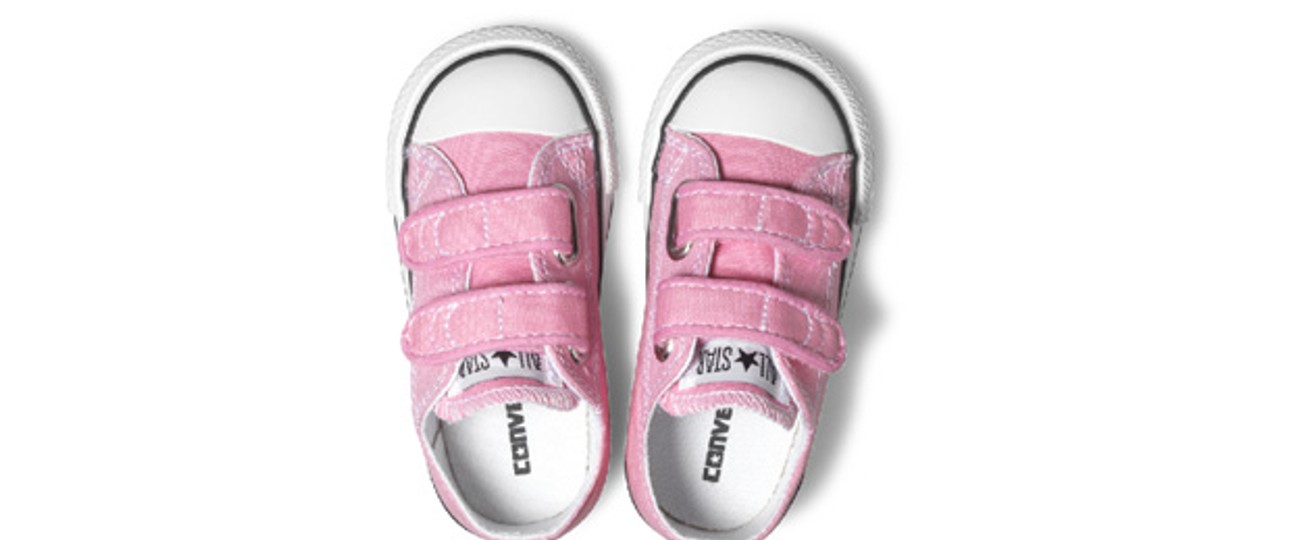 Ihre Schuhe müssen Kinder an amerikanischen Airports bald nicht mehr ausziehen.