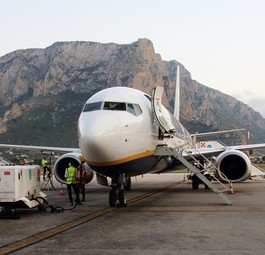 Betankung einer Boeing 737: Bald mit 100 Prozent nachhaltigem Treibstoff betankbar?