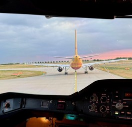 Cockpit des Airbus A300: Leistungsträger in der Flotte von DHL.