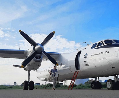 Antonov An-26 von Constanta Airline: Nova Poshta setzt bei ihrer Supernova Airlines vorerst auf geleaste Flugzeuge.