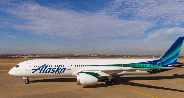 Boeing 787 in Farben von Alaska Airlines: Bald nach Europa unterwegs.