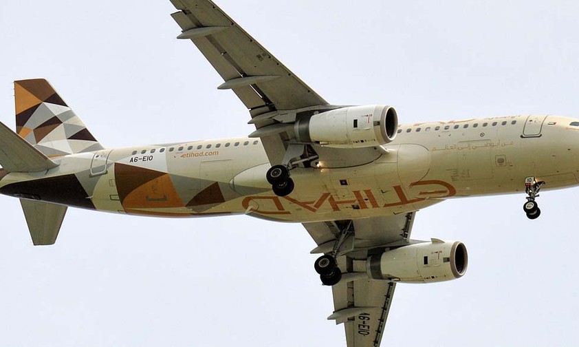 Airbus A320 von Etihad: Mit Wildschwein zusammengestoßen.
