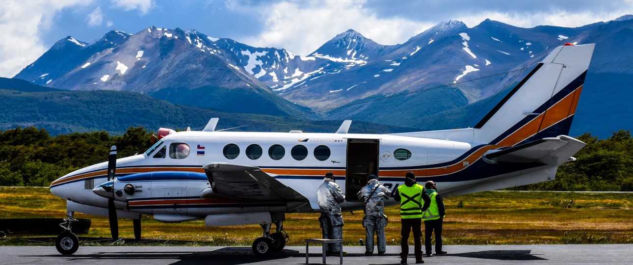 Die Beechcraft King Air 100 von Aerovías Dap wird untersucht: Etwas fehlt dem Flieger ...
