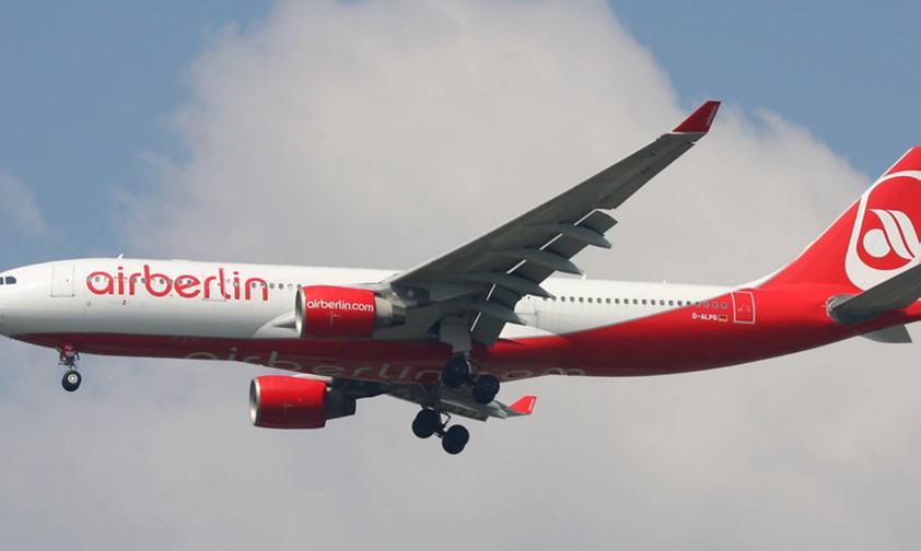 D-ALPG in der Lackierung von Air Berlin.