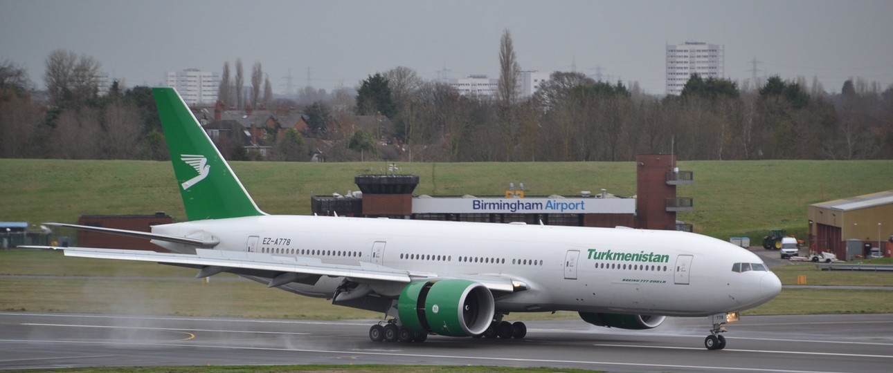 Boeing 777-200 LR von Turkmenistan Airlines: Die Fluglinie bekommt einen weiteren der Jets.