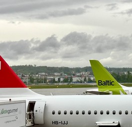 Flieger von Swiss und Air Baltic in Zürich: Freund und leid zugleich?