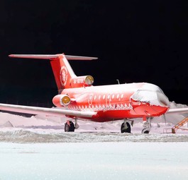 Yak-40 von Vologda Air: Das Flugzeug wurde von einem einstürzenden Dach getroffen.