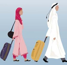 Reisendes Paar in Arabien: Ab und zu sorgt die Platzwahl für Probleme.