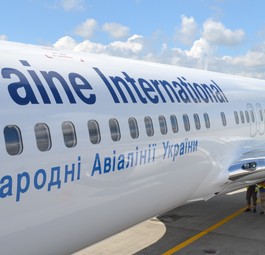 Flieger von Ukraine International: Schwache Wirtschaft und Umwege um Russland bringen Verluste.