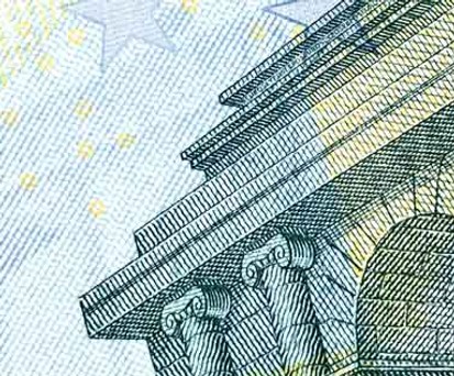 Detail eines Euro-Scheines: Barzahlung von Tickets wird wieder möglich.