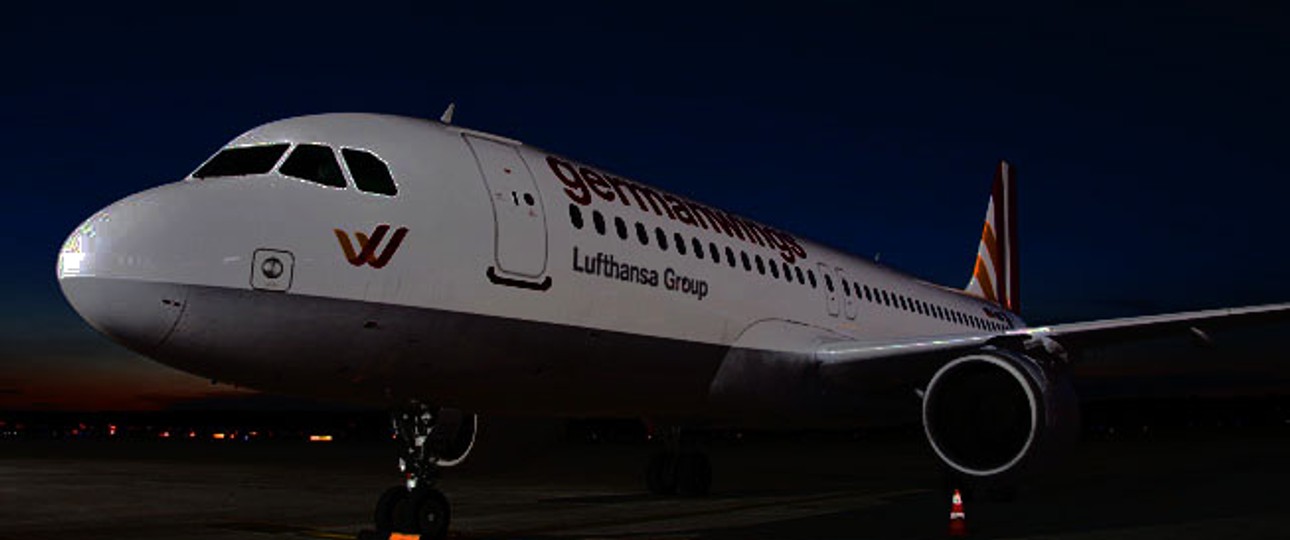Germanwings-AIrbus im Dunkeln: Für viele Passagiere wurde es ein langer Tag.