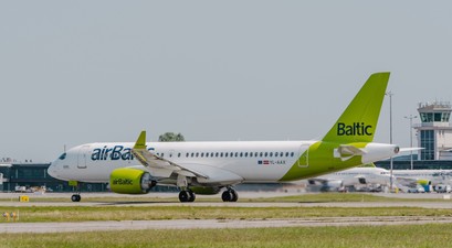 airbus a220 300 air baltic (2)