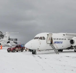 BAe 146-200 von DAP in der Antarktis: Die Maschine ...