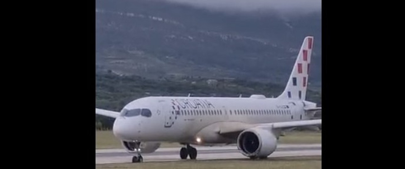 Der Airbus A220 von Croatia Airlines: In Split von der Piste abgekommen.