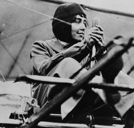 Hélène Dutrieu: Als erste Pilotin mehr eine Stunde im Flugzeug in der Luft.