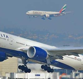 Flieger von Delta und Emirates: Wortgefecht zwischen den Airlines.