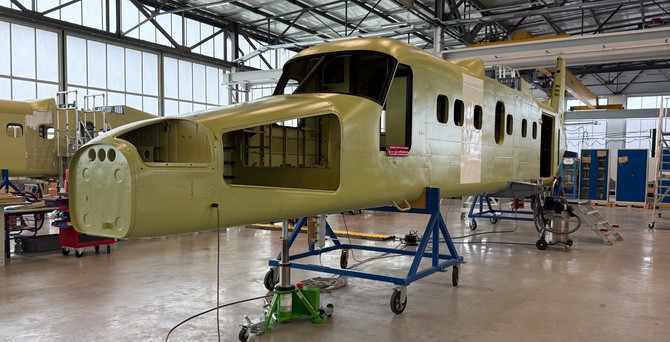 Der erste Rumpf der Do 228 NXT: Der erste Flieger soll EnNde des Jahres fertig sein.