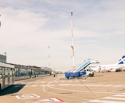 Vorfeld des Flughafen East Midlands: Im Dezember 2024 ereignete sich ein schwerer Vorfall.
