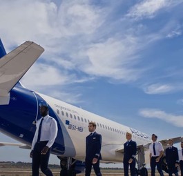Aegean Airlines hat neue Uniformen für ihr Personal vorgestellt. Eine kleine Auswahl.