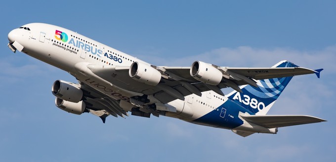 Airbus A380: Das erste Exemplar des Flugzeugs führte einen letzten Flug durch ...