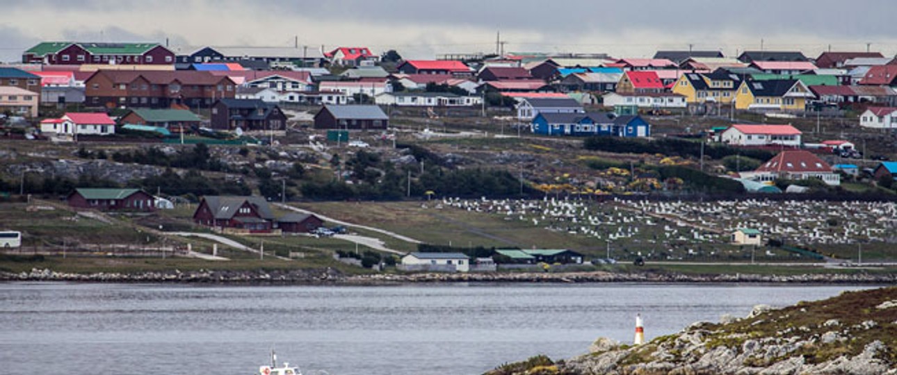 Hauptort Stanley: Reisen auf die Falklandinseln werden einfacher.