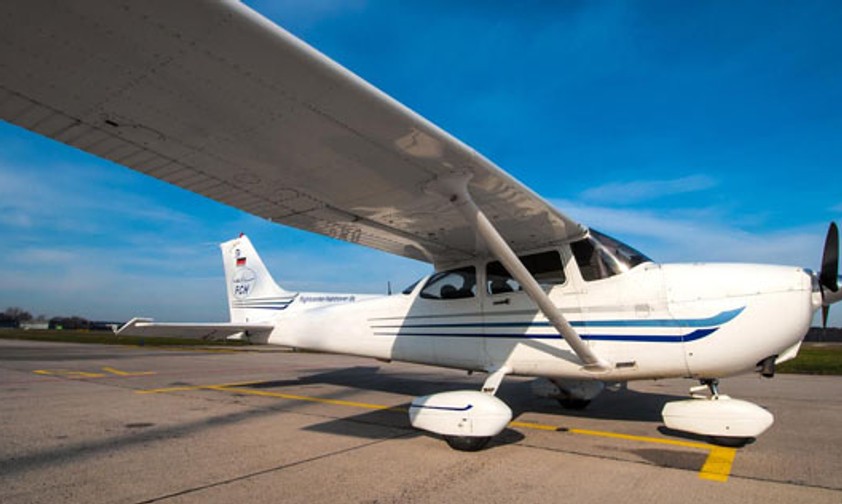 Privatflugzeug: Vor dem Start ist eine genaue Kontrolle wichtig.