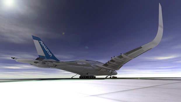 Der Sky Whale ist mit 77 Metern etwa gleich lang viel wie eine Boeing 747-8. Die Spannweite ist mit 88 Metern jedoch deutlich größer. Die B747 kommt auf 68,5 Meter, der Airbus A380 auf 79,8 Meter.