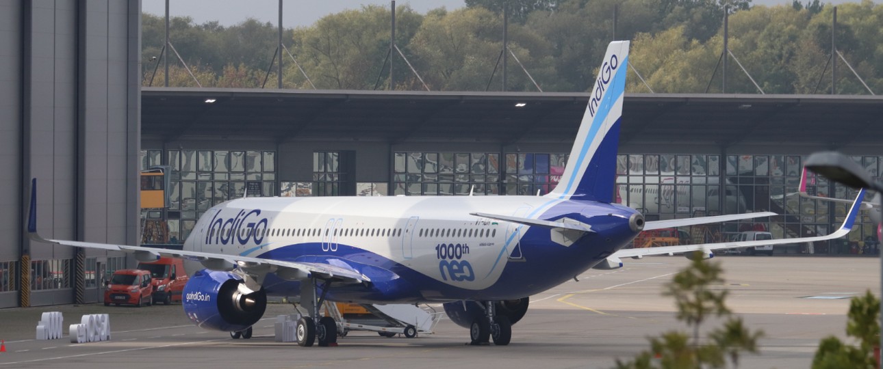 A321 Neo für Indigo bei Airbus in Hamburg: «1000th Neo» ist auf dem Rumpf zu lesen. Für den ...