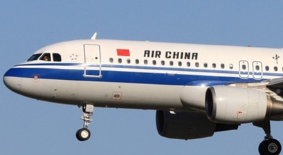 Flugzeug von Air China: Die Airlines kämpfen gegen Online-Reisebüros.