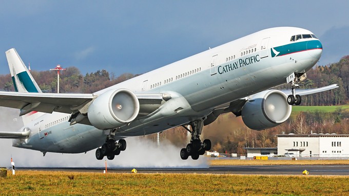 Platz 2: Cathay Pacific, 574 Dollar.