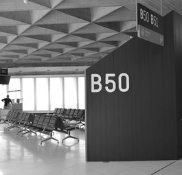 Abflugsteig am Flughafen Köln/Bonn heute: Zeitlose Architektur aus den 1970er-Jahren.