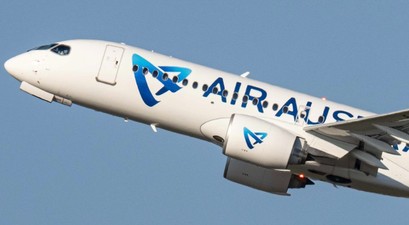 Einer der drei Airbus A220-300 von Air Austral: Er trägt das Kennzeichen F-OMER.