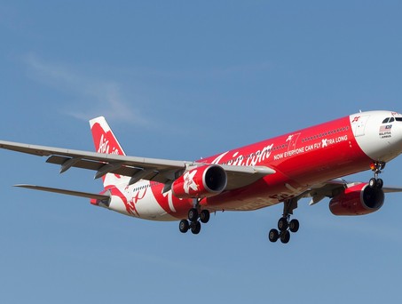 Airbus A330-300 von air Asia X: Im Juni fliegt die airline täglich nach Gatwick.