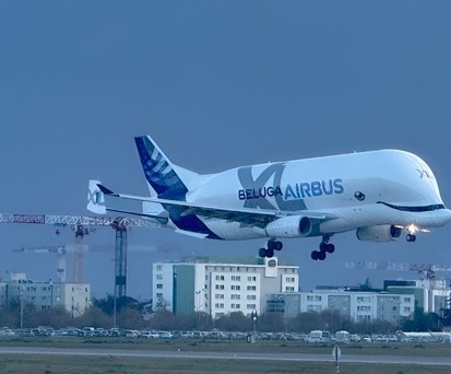 Ein Airbus Beluga XL bei der Landung in Toulouse: Derzeit nict zu beobachten.