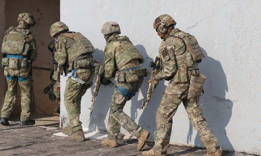 Soldaten der Organisation des Vertrags über kollektive Sicherheit CSTO bei einer Übung: 2500 von ihnen sichern in Kasachstan kritische Infrastruktur.