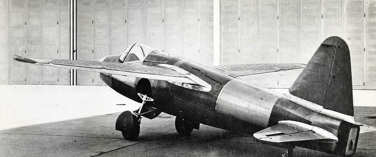 Heinkel He 178: Das erste Düsenflugzeug der Welt nutzte ein HeS-3-Triebwerk, das Joachim Pabst von Ohain entwickelte. Den Erstflug absolvierte der Jet 1939 kurz vor Ausbruch des Zweiten Weltkriegs.