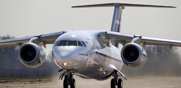 Antonov-158 beim Start: Cubana de Aviación besitzt bereits drei Maschinen.