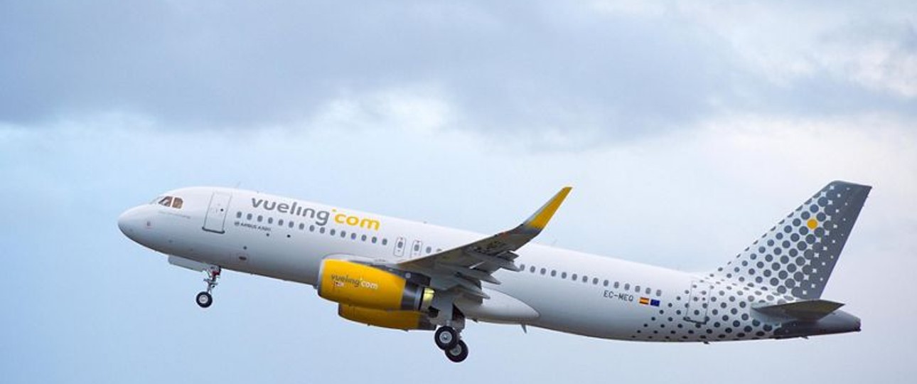 Airbus A320 von Vueling: Schwierigkeiten von Piloten beim Anflug auf Birmingham .