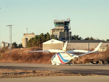 Alia CX300 an einem norwegischen Flughafen: Die Flugsicherung hat die Integration von elektrischen Flugzeugen getestet.